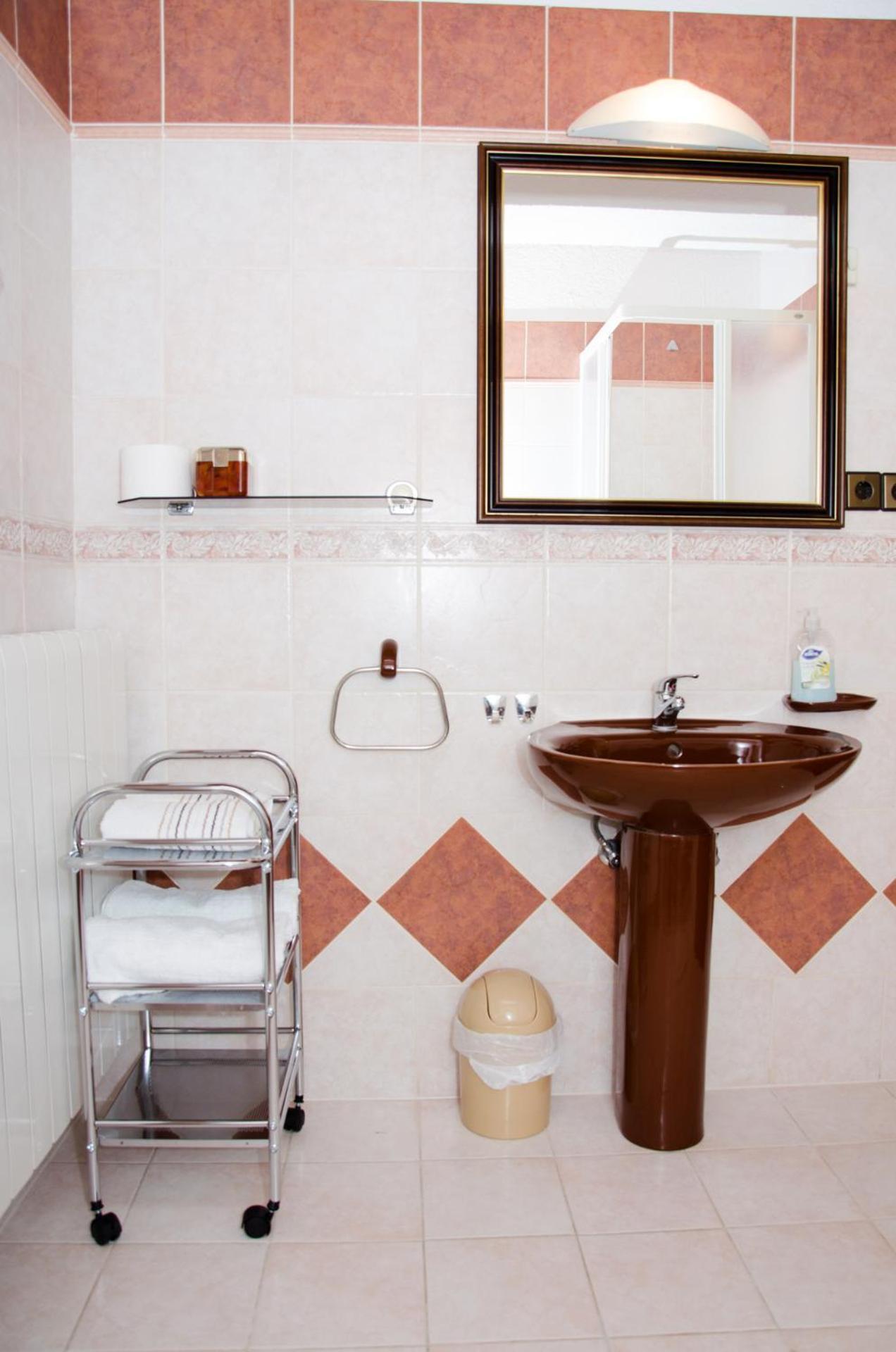 Guesthouse Ruza - Apartments Senj  Ngoại thất bức ảnh