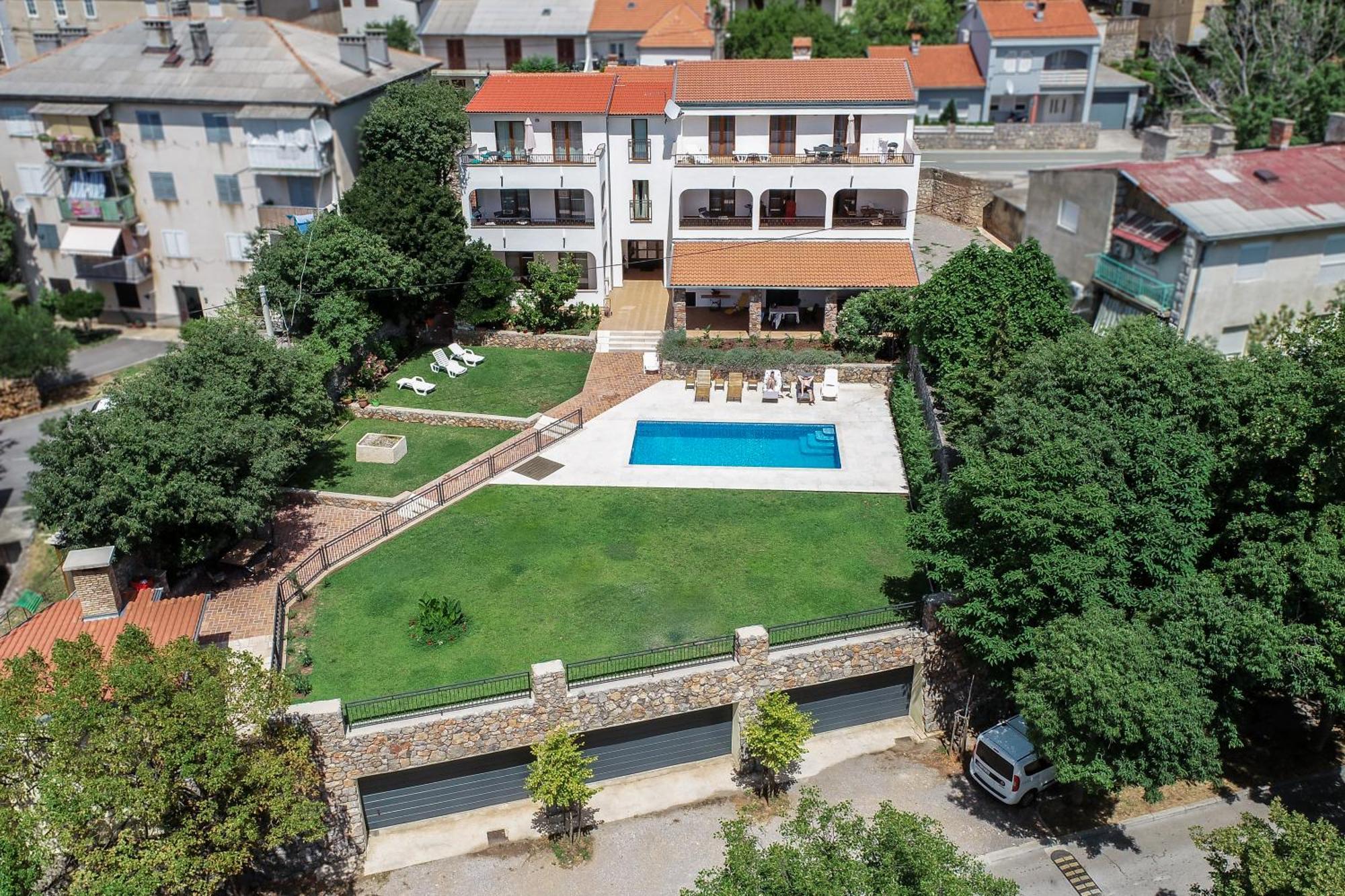 Guesthouse Ruza - Apartments Senj  Ngoại thất bức ảnh